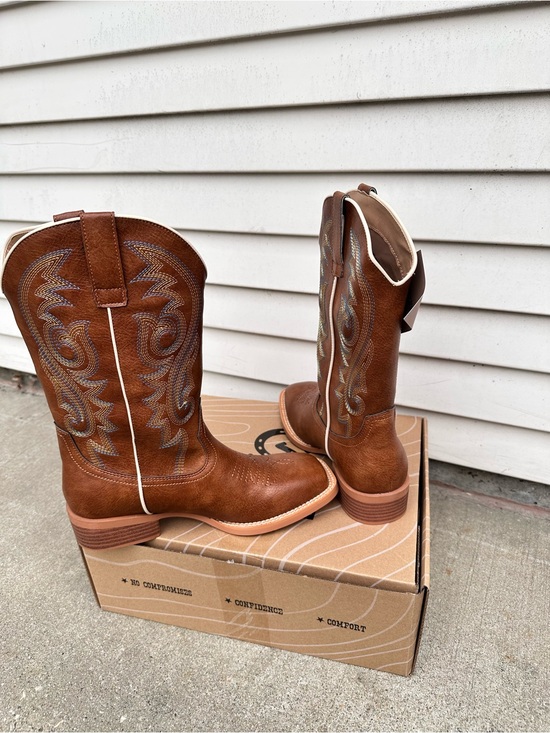 Shesole Shoes - Brown Leather Western Cowboy Boots - Embroidered Shaft